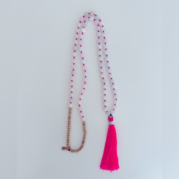 Vineyard Vines Bead & Tassel Necklace - Picture 3 of 3
